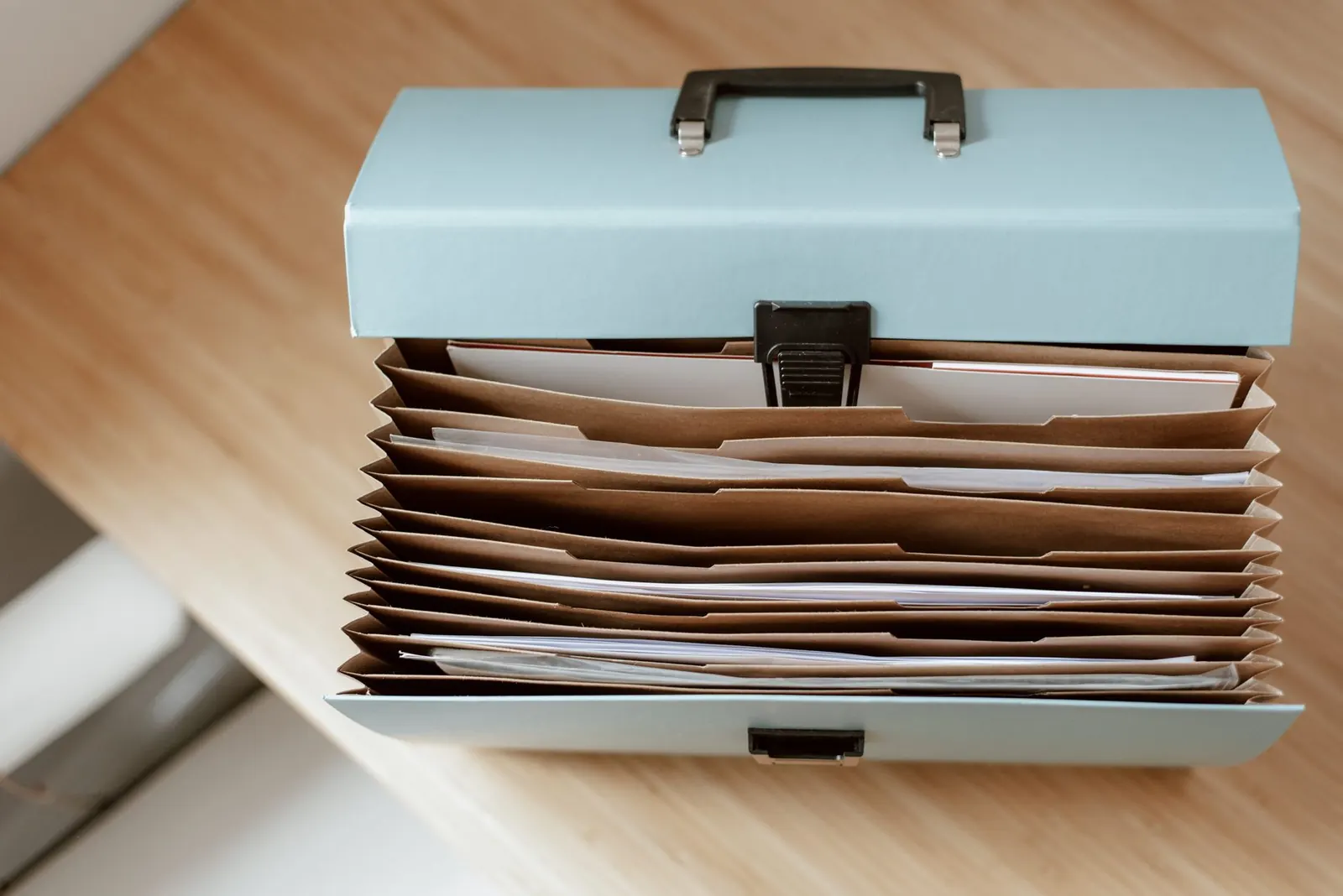 What Is the Difference Between a CPA, an Enrolled Agent and a Tax Preparer?